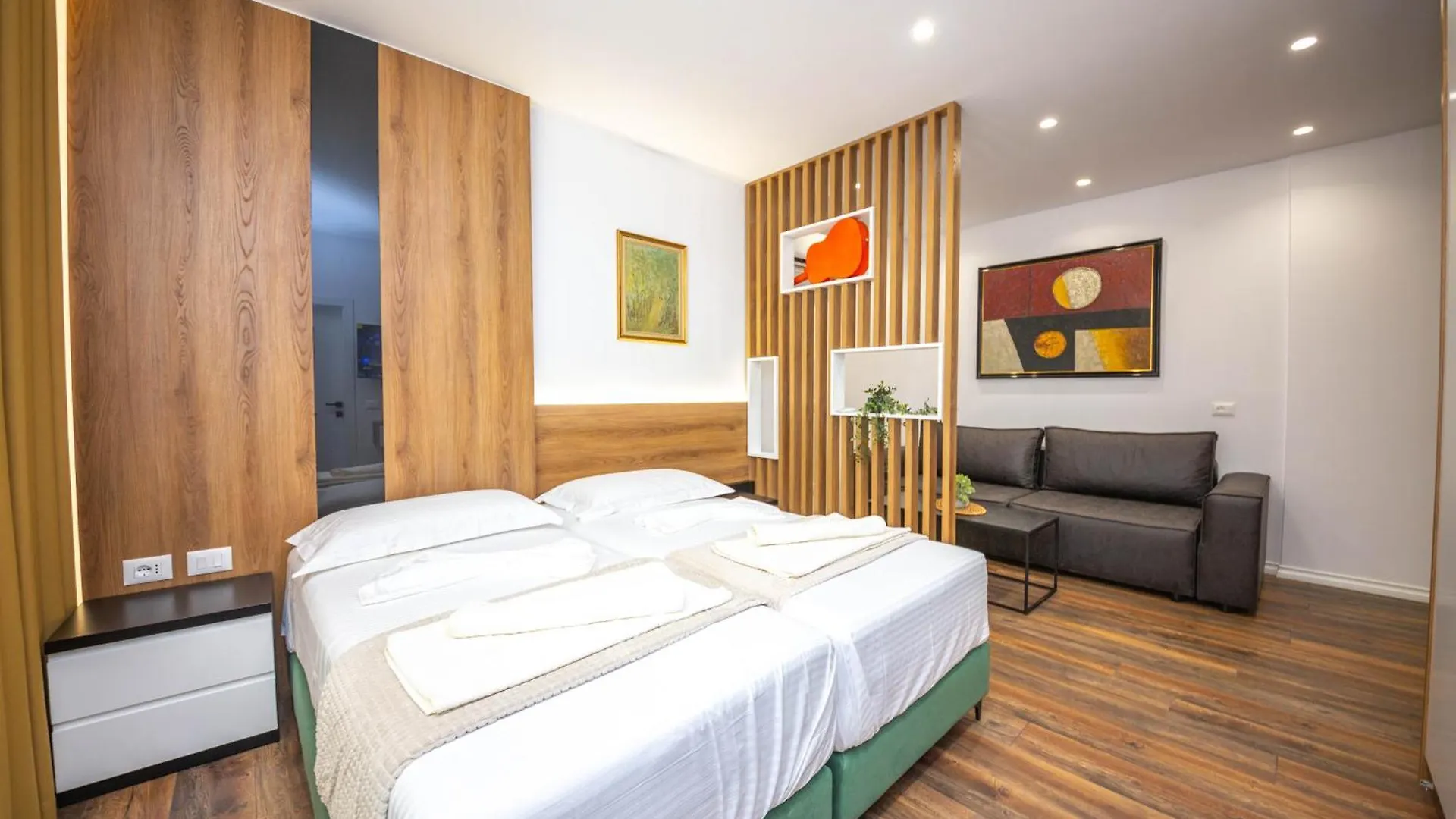 Apartment Downtown Boutique Studios Tirana